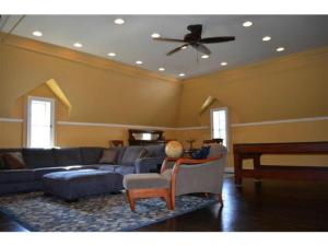 2118 E Broad St, Bexley, OH 43209 photo 21