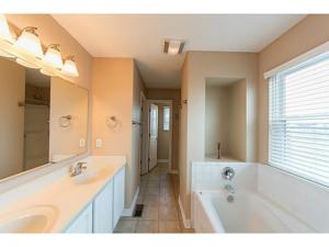 226 Brenden Loop, Delaware, OH 43015 photo 10
