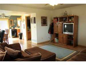 331 E High St, Circleville, OH 43113 photo 7