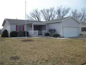 183 Rustic Dr, Circleville, OH 43113 photo 1
