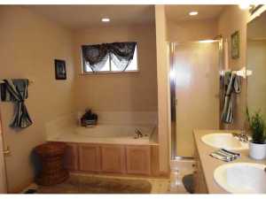 513 Ablemarle Cir, Delaware, OH 43015 photo 18