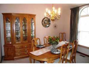 513 Ablemarle Cir, Delaware, OH 43015 photo 6