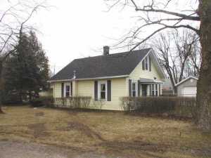208 E Hubert Ave, Lancaster, OH 43130 photo 2