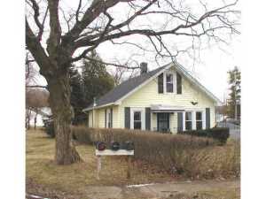 208 E Hubert Ave, Lancaster, OH 43130 photo 1