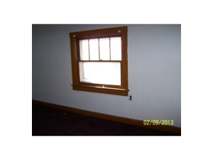 223 E Taylor St, Ashley, OH 43003 photo 6