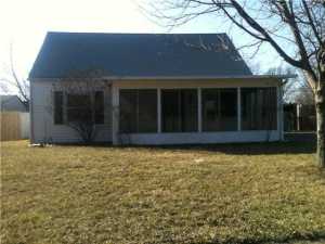 911 Dimson Dr, Whitehall, OH 43213 photo 1