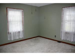 933 S Broad St, Lancaster, OH 43130 photo 6