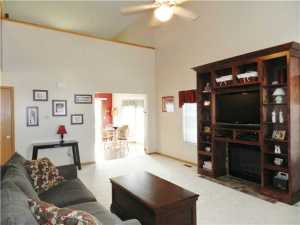 1982 Ashburn Dr, Delaware, OH 43015 photo 4