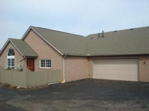 1960 Farmbrook Cir, Grove City, OH 43123 photo 1