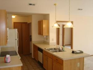 1960 Farmbrook Cir, Grove City, OH 43123 photo 9