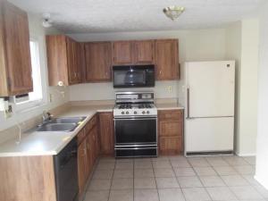 3814 Farmbrook Ln, Columbus, OH 43204 photo 3
