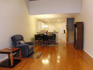 112 Maple Leaf Dr, Johnstown, OH 43031 photo 2