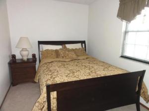 4136 Springtime Ct, Columbus, OH 43207 photo 8