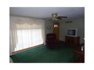 4634 Laredo St, Springfield, OH 45503 photo 2