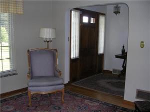 398 E Torrence Rd, Columbus, OH 43214 photo 6