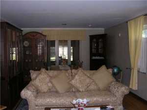 398 E Torrence Rd, Columbus, OH 43214 photo 11