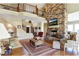 2334 Maple Leaf Cir, Blacklick, OH 43004 photo 4