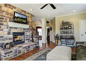 2334 Maple Leaf Cir, Blacklick, OH 43004 photo 6