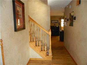 102 Rustic Dr, Circleville, OH 43113 photo 6