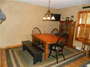 102 Rustic Dr, Circleville, OH 43113 photo 9