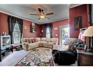 354 E Union St, Circleville, OH 43113 photo 2