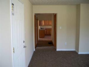 311 E High St, Circleville, OH 43113 photo 6