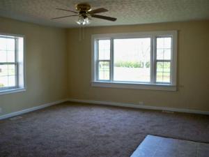 311 E High St, Circleville, OH 43113 photo 4