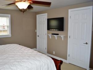 486 Walhalla Rd, Columbus, OH 43202 photo 13