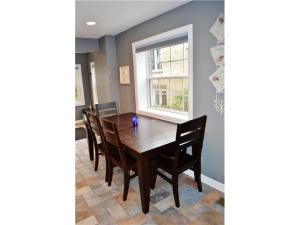 486 Walhalla Rd, Columbus, OH 43202 photo 8