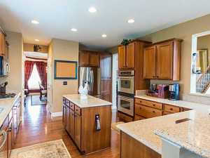 8583 Maple Leaf Ct, Powell, OH 43065 photo 9