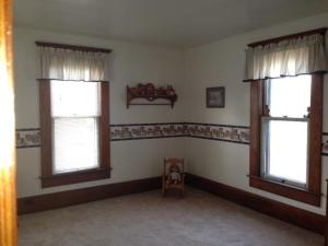 512 E Main St, Hebron, OH 43025 photo 6