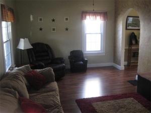 275 E Walnut St, Marion, OH 43302 photo 7