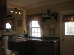 275 E Walnut St, Marion, OH 43302 photo 9