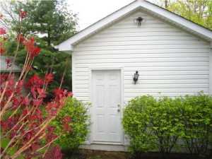 127 E Pacemont Rd, Columbus, OH 43202 photo 21