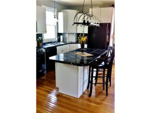 140 E 3rd Ave, Columbus, OH 43201 photo 1