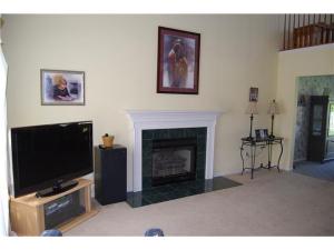 98 Brooksedge Dr, Pataskala, OH 43062 photo 2