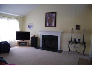98 Brooksedge Dr, Pataskala, OH 43062 photo 3