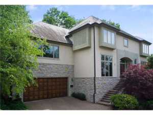 9 Lyonsgate Rd, Bexley, OH 43209 photo 2
