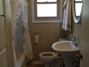 1076 E Markison Ave, Columbus, OH 43207 photo 11