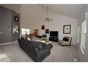 8402 Master Ct, Galloway, OH 43119 photo 3