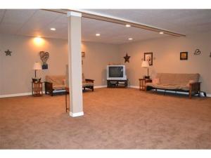 728 Moorefield Ct, Springfield, OH 45502 photo 23