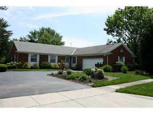 1237 Slade Ave, Columbus, OH 43235 photo 1