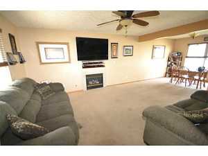160 Simon St, Delaware, OH 43015 photo 2