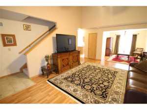 141 Lantern Chase Dr, Delaware, OH 43015 photo 2