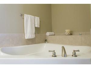 58 Murphys Oval, Powell, OH 43065 photo 17