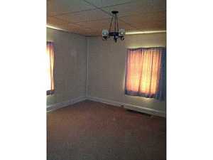 679 E Mound St, Circleville, OH 43113 photo 6