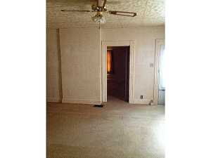 679 E Mound St, Circleville, OH 43113 photo 4