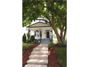 131 E Blake Ave, Columbus, OH 43202 photo 1