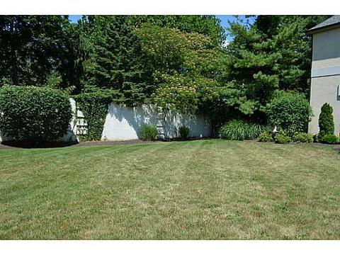 15 Lyonsgate Rd, Bexley, OH 43209 photo 8