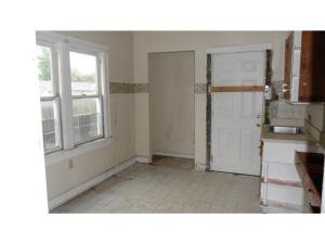831 Ruby Ave, Columbus, OH 43227 photo 4